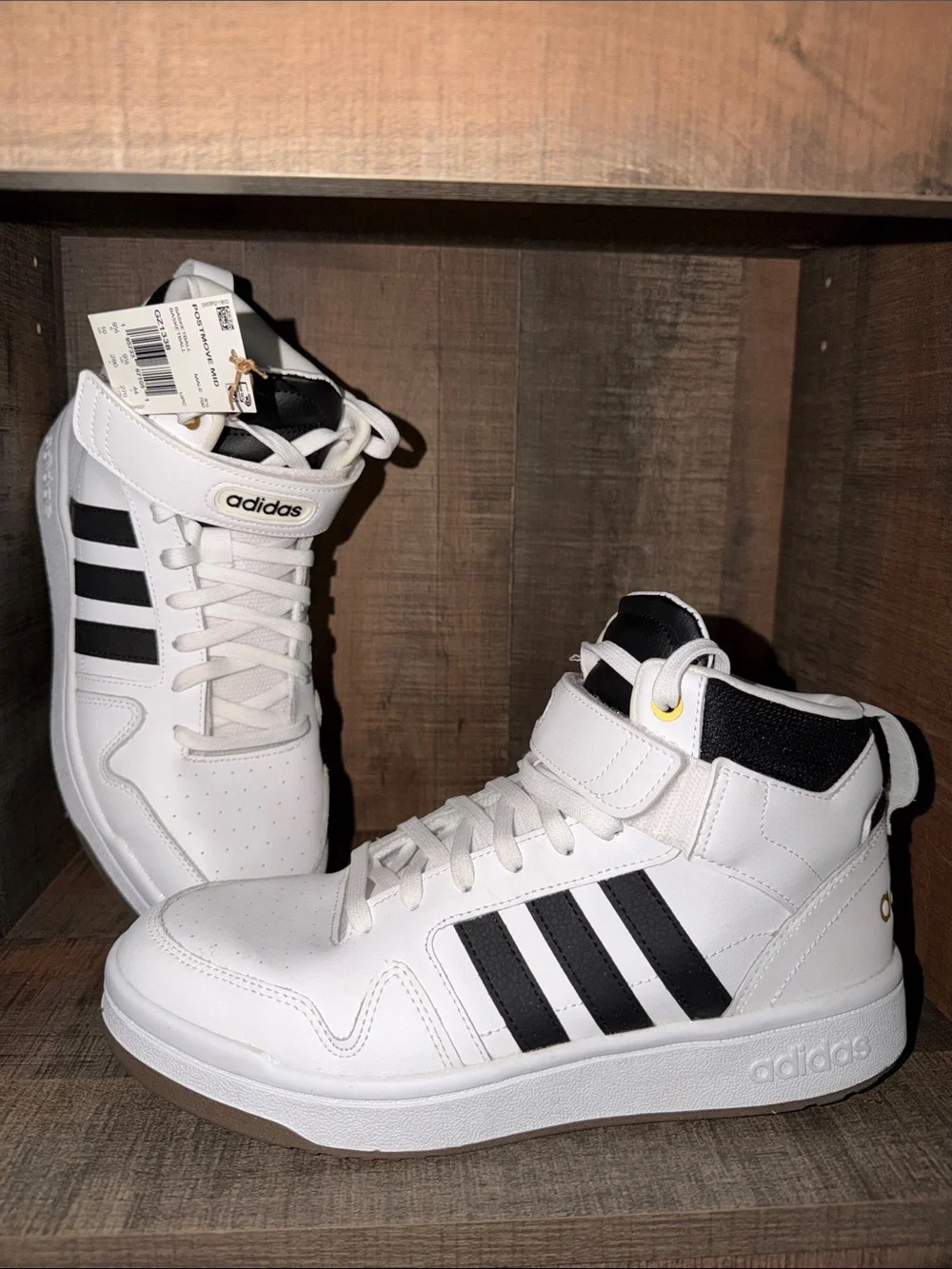 ADIDAS Men’s White and Black High-Top Athletic Sneakers-size 10